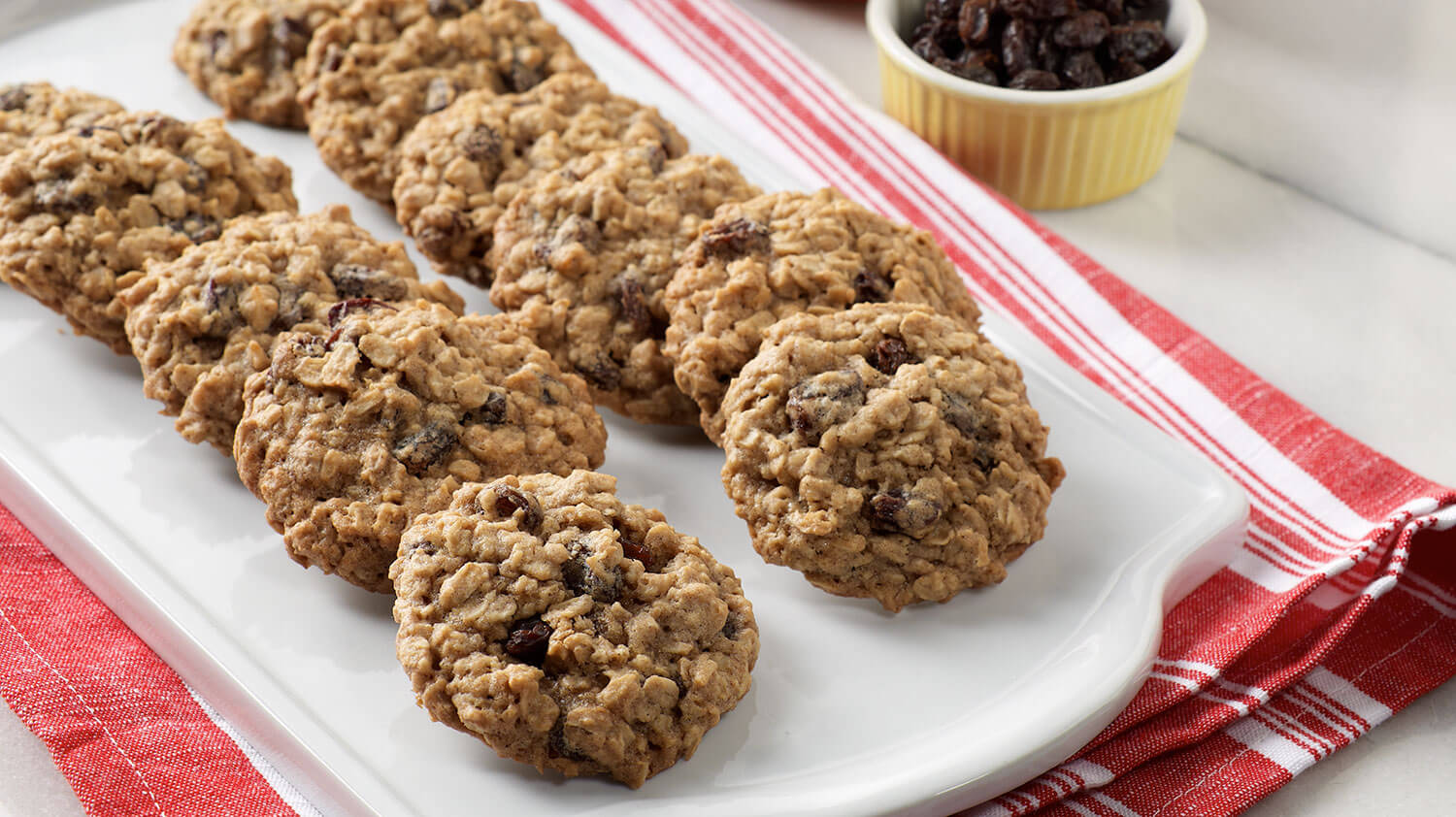 Classic Raisin Oatmeal Cookies